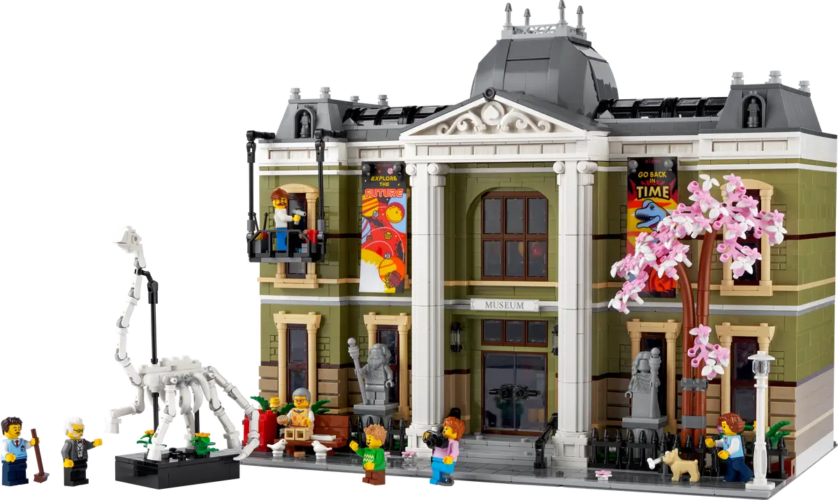LEGO® Icons Natural History Museum (10326)