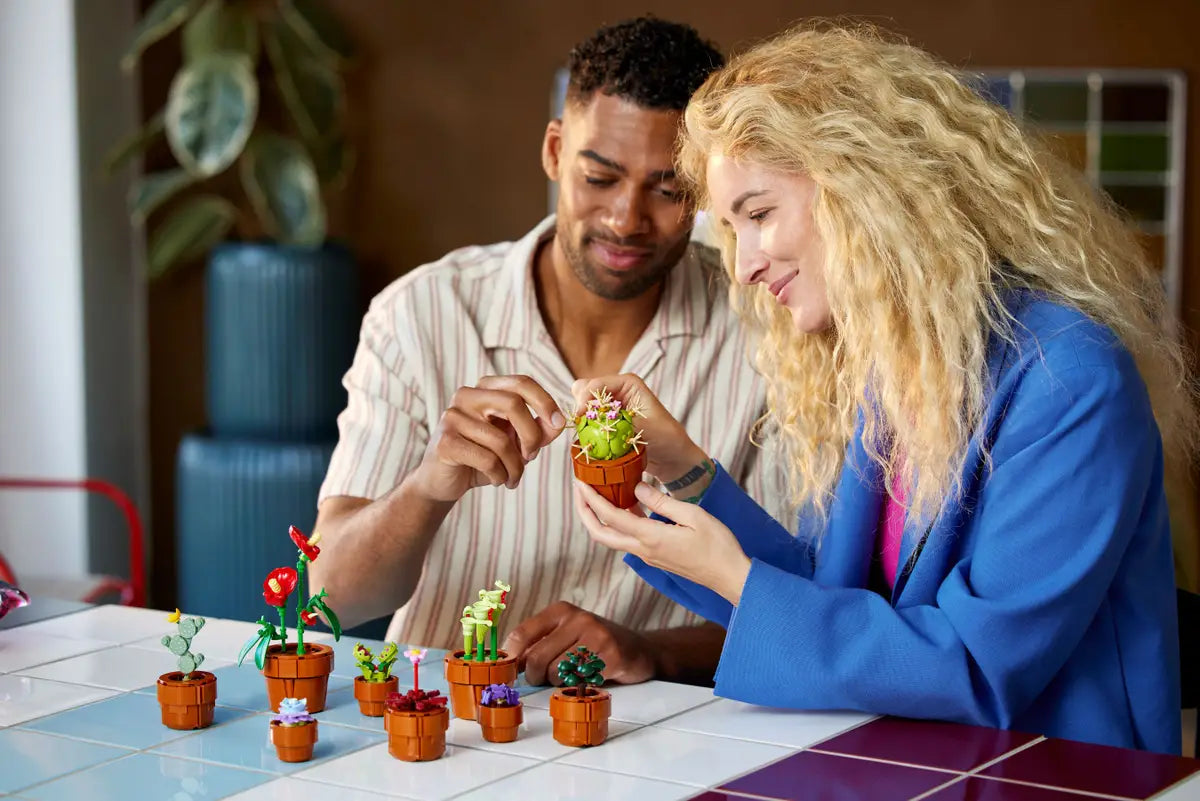 LEGO® Botanicals Tiny Plants (10329)