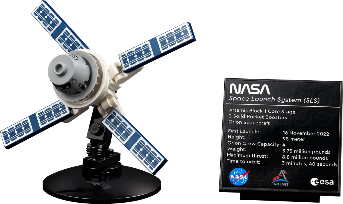 Artemis I Rocket & Launchpad (10341)