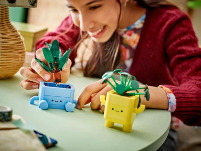 LEGO® Botanicals Happy Plants (10349)