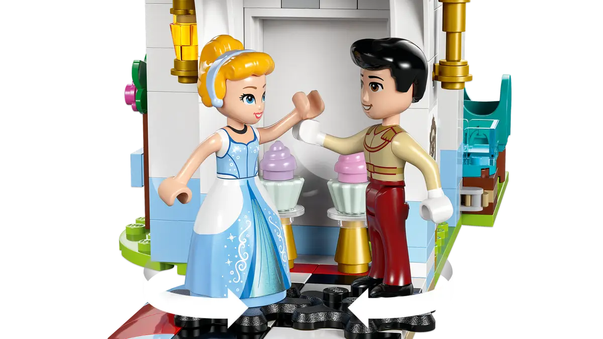 LEGO® Disney Cinderella's Castle & Horse Carriage (43275)
