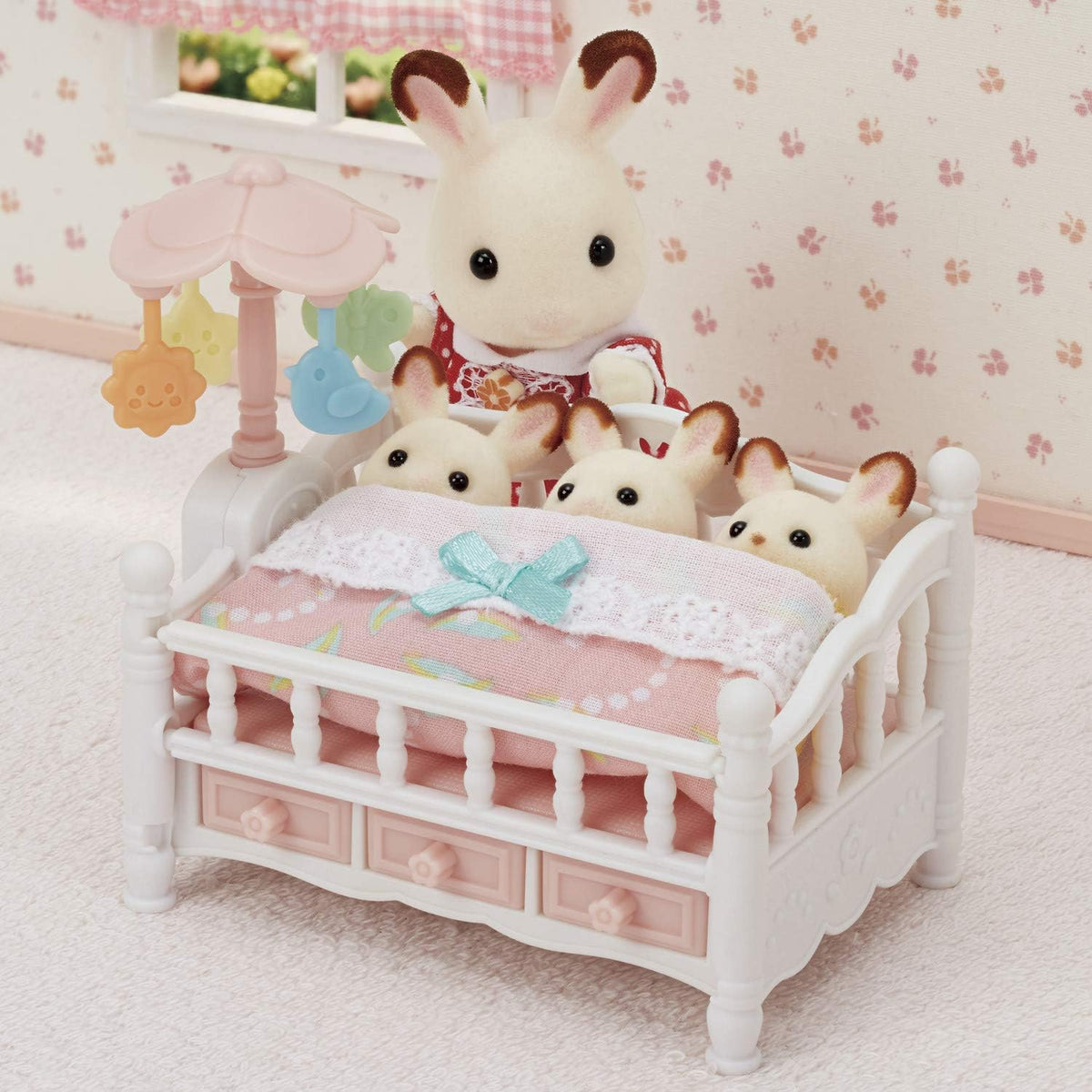 Crib with Mobile - Calico Critters