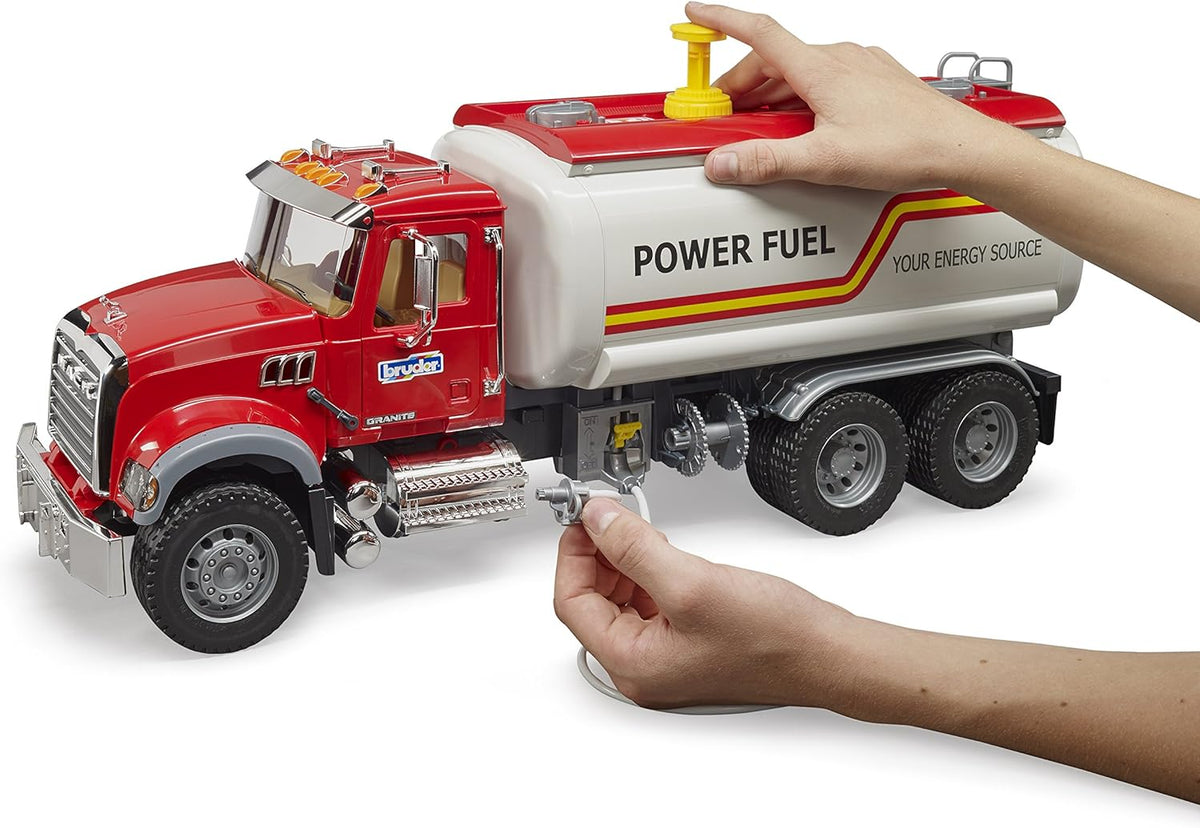 Bruder 02827 MACK Granite Tanker Truck 24.12.8